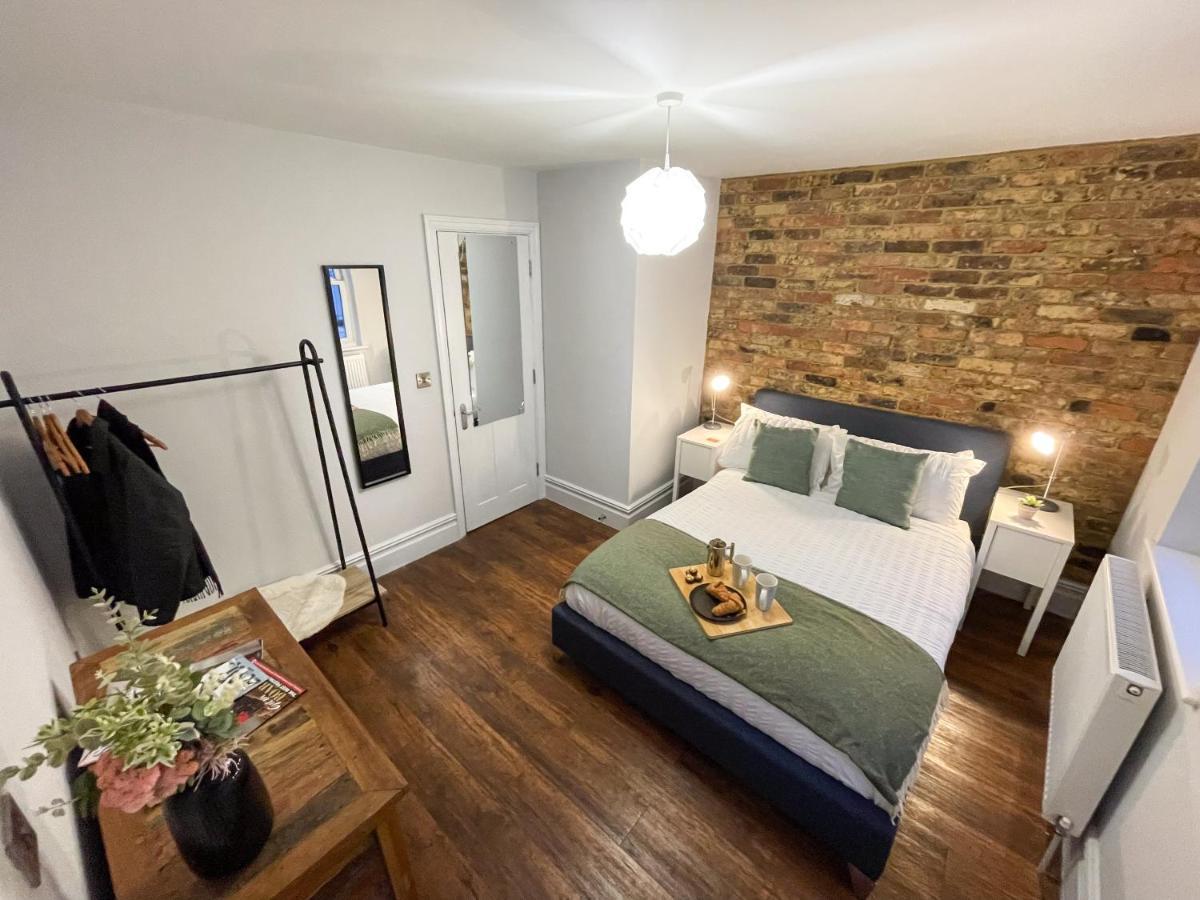 Stunning Brighton Seaside 2-Bedroom Townhouse With Patio, Sleeps 6 Luaran gambar